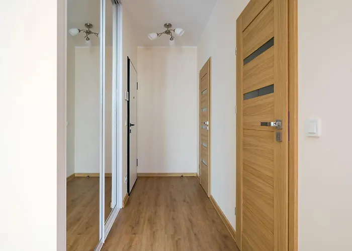 Bemowo Pleasant By Bookinghost * Warsaw