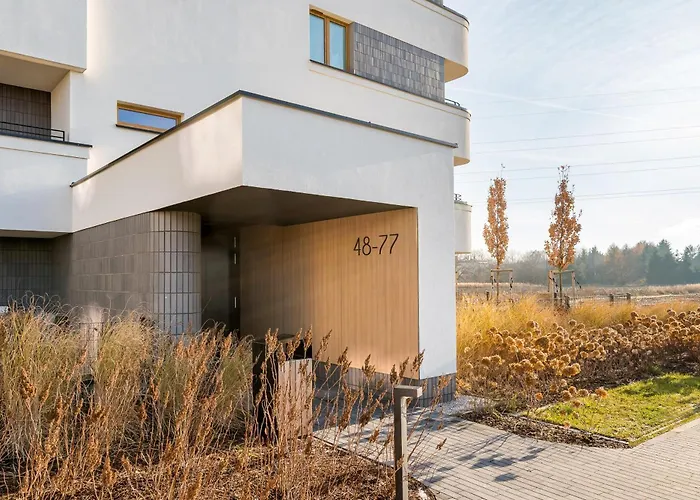 Bemowo Pleasant By Bookinghost * Warsaw